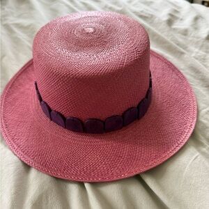 Artesano Pink Women's Hat